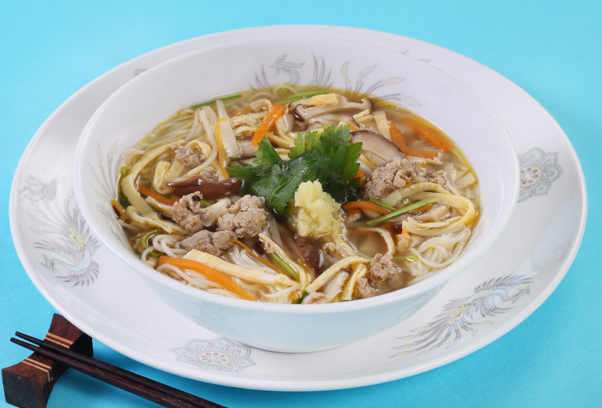 もち豚入りそうめんの中華五目スープ